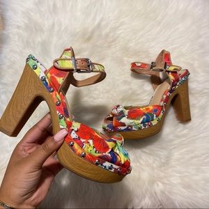 Gianni Bini floral heels